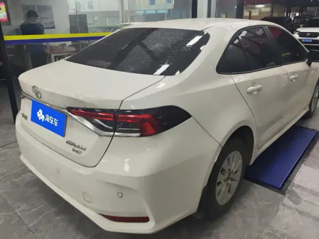 Toyota Corolla — Фото автомобиля 3