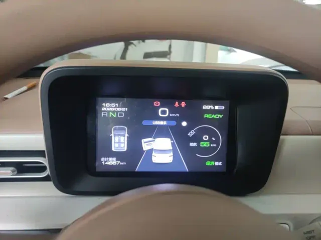 Wuling Hongguang Mini EV — Фото автомобиля 11