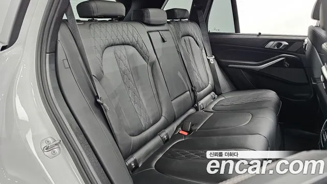BMW X5 xDrive 40i M Sport — Фото автомобиля 8