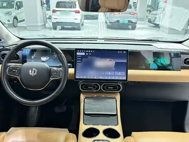 Leapmotor C11 — Фото автомобиля 20