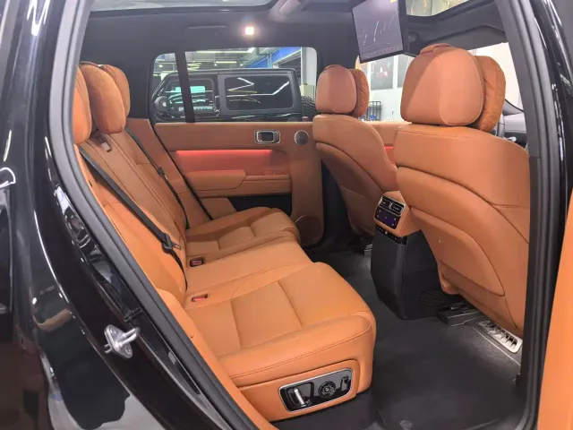 Li Auto L7 — Фото автомобиля 19