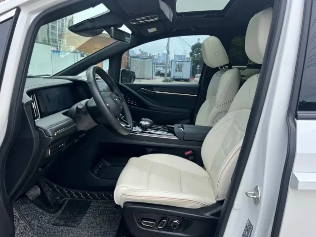 GAC Trumpchi M8 — Фото автомобиля 9
