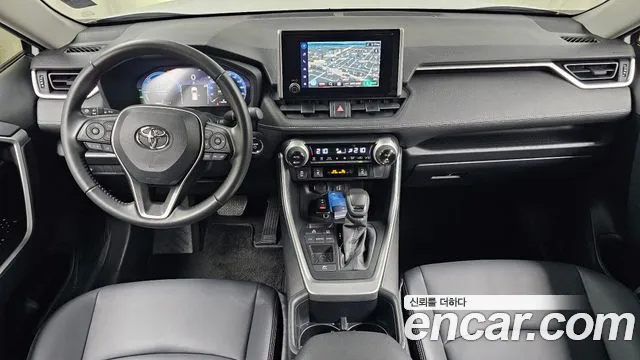 Toyota RAV4 — Фото автомобиля 7