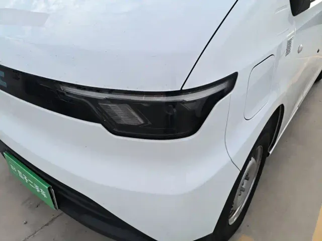 JMC E-Fushun — Фото автомобиля 23