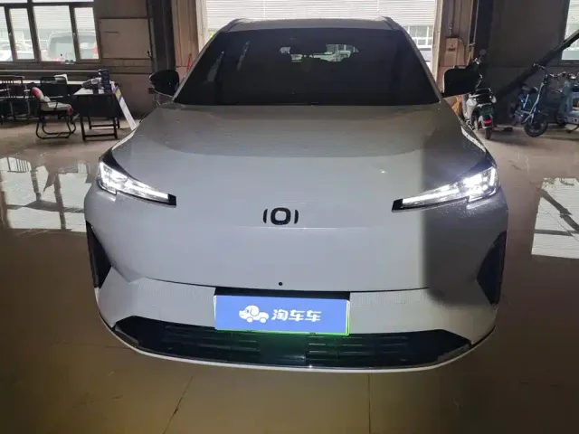 Changan Qiyuan Q05 — Фото автомобиля 2