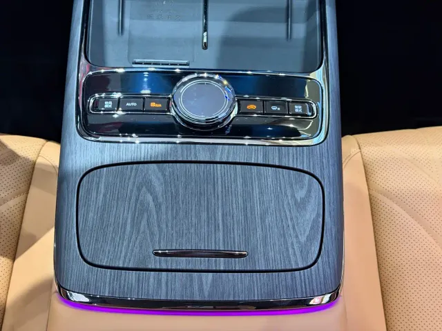 Geely Galaxy Xingyao 8 — Фото автомобиля 9