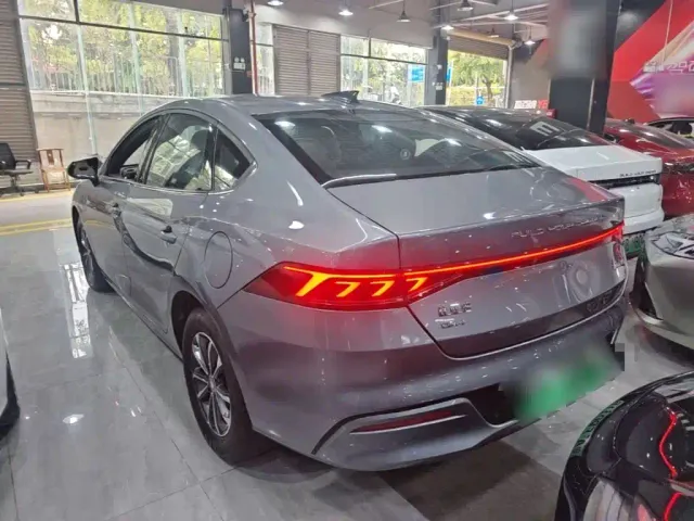 BYD Qin PLUS — Фото автомобиля 4