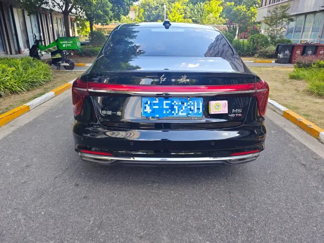 Hongqi H5 — Фото автомобиля 5