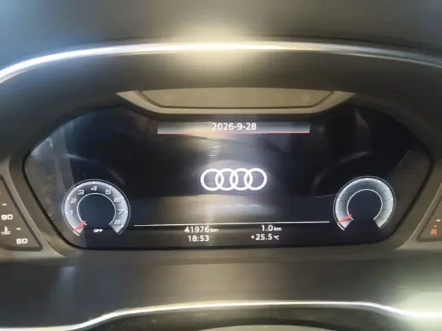 Audi Q3 — Фото автомобиля 11