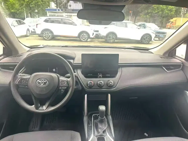 Toyota Corolla Cross — Фото автомобиля 9