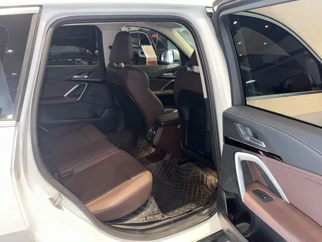 BMW X1 — Фото автомобиля 10