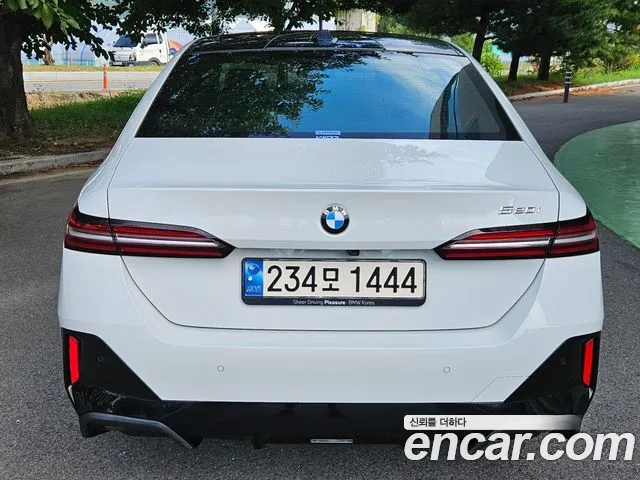 BMW 5-Series — Фото автомобиля 4