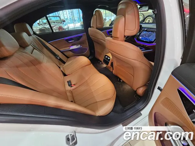 Mercedes-Benz E-Class W214 — Фото автомобиля 13