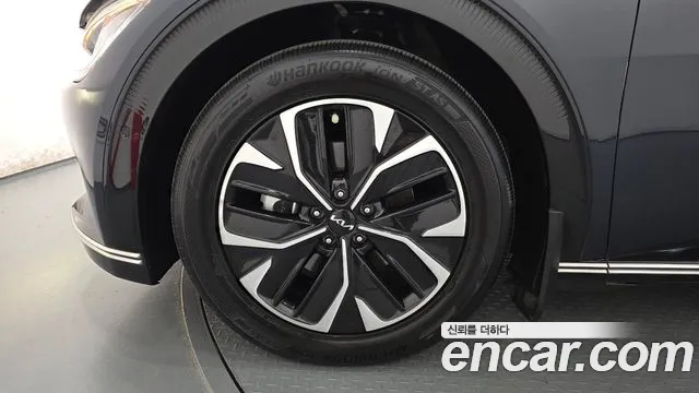 Kia EV6 — Фото автомобиля 5
