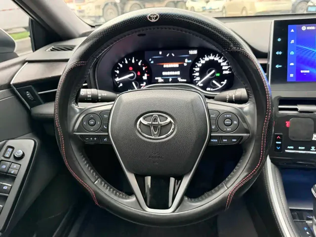 Toyota Avalon — Фото автомобиля 9