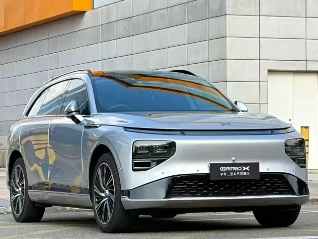 Xpeng G9 — Фото автомобиля 3