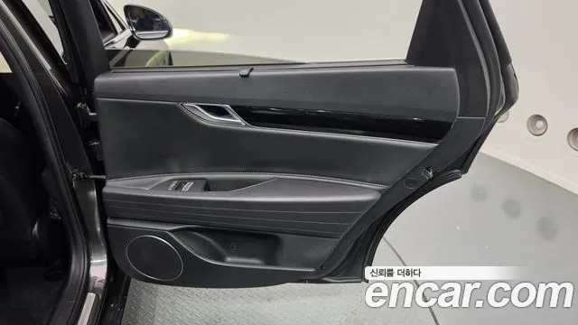 Genesis G80 RG3 — Фото автомобиля 14