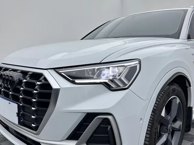 Audi Q3 — Фото автомобиля 7