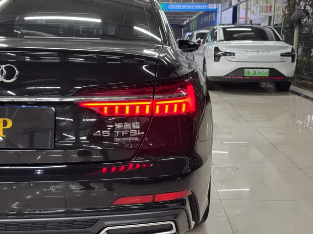 Audi A6L — Фото автомобиля 6