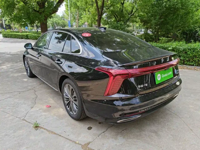 Hongqi H5 — Фото автомобиля 4