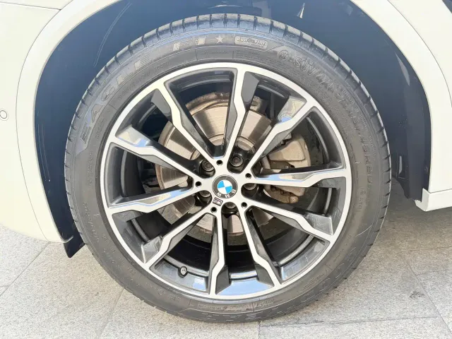 BMW X3 — Фото автомобиля 4