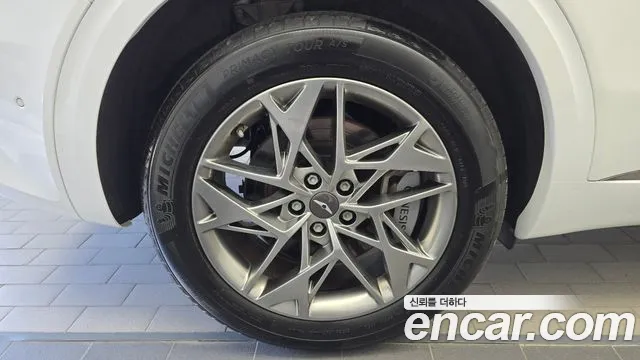 Genesis GV70 — Фото автомобиля 5