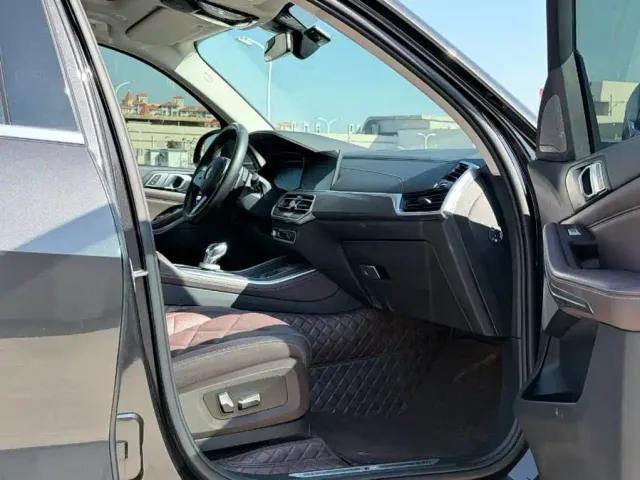 BMW X5 — Фото автомобиля 7