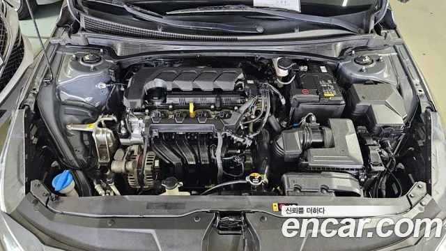 Hyundai Avante CN7 — Фото автомобиля 6