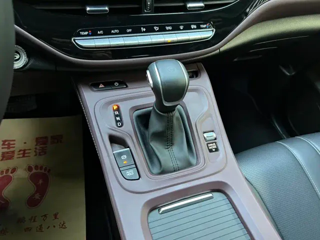GAC Trumpchi M6 — Фото автомобиля 8
