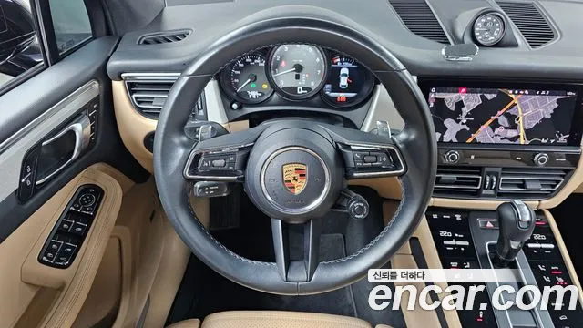 Porsche Macan — Фото автомобиля 13
