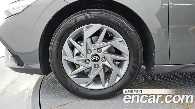 Hyundai AVANTE Новый Avante (CN7) — Фото автомобиля 5