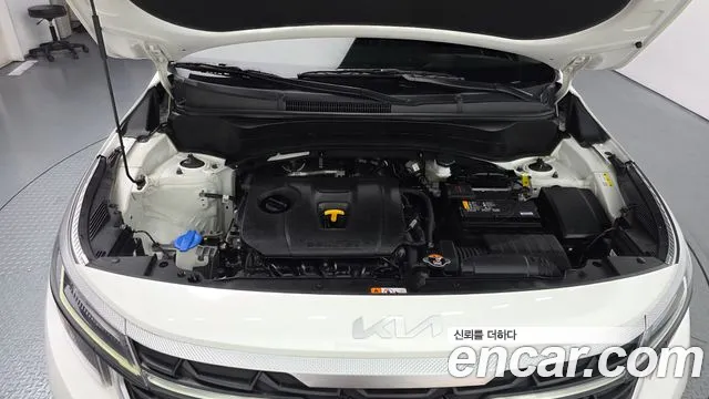 Kia Seltos — Фото автомобиля 6