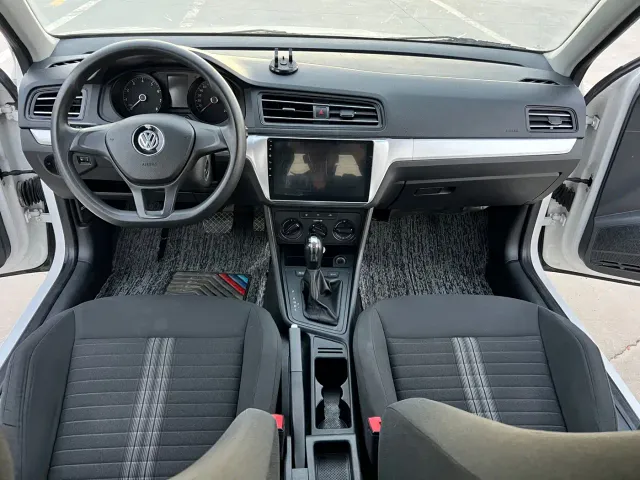 Volkswagen Lavida — Фото автомобиля 7