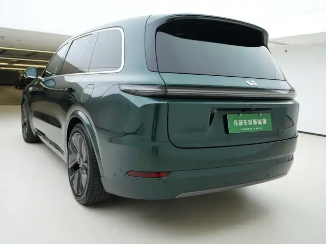 Li Auto L9 — Фото автомобиля 4