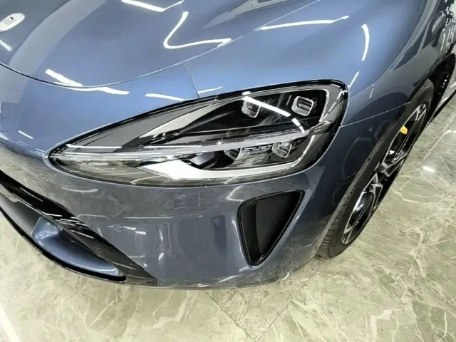 Xiaomi SU7 — Фото автомобиля 23