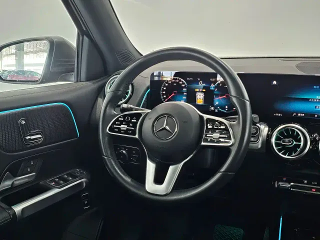 Mercedes-Benz GLB-Class — Фото автомобиля 9