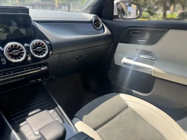Mercedes-Benz EQA — Фото автомобиля 8