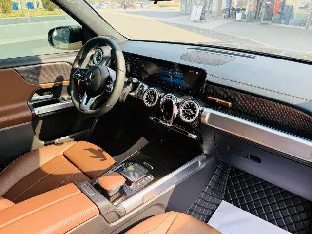 Mercedes-Benz GLB-Class — Фото автомобиля 10