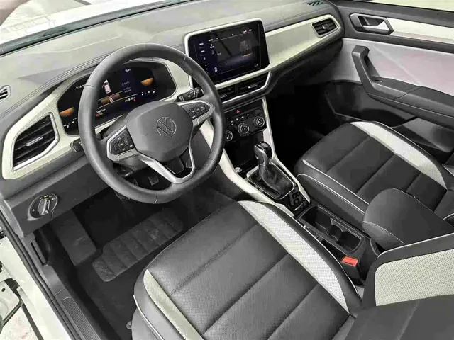Volkswagen T-Roc — Фото автомобиля 9