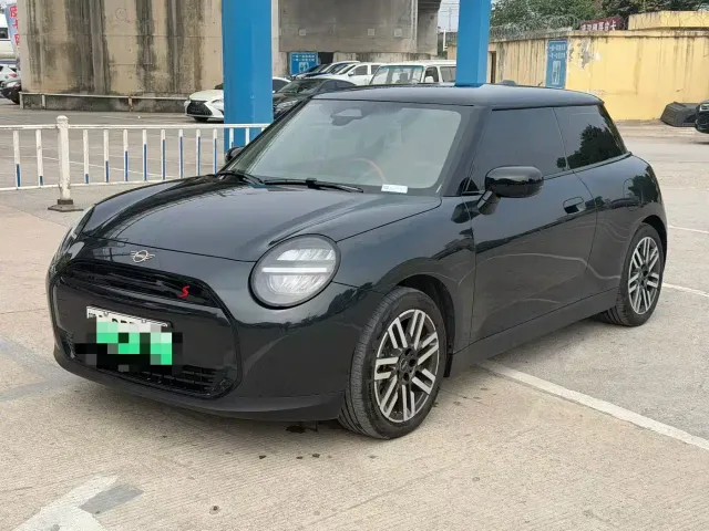 Фотография автомобиля — MINI Cooper