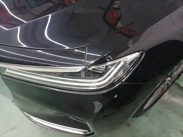 Hongqi H9 — Фото автомобиля 18