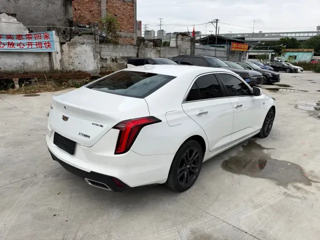 Cadillac CT4 — Фото автомобиля 5