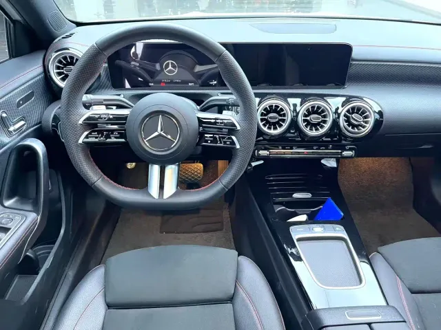 Mercedes-Benz A-Class — Фото автомобиля 8