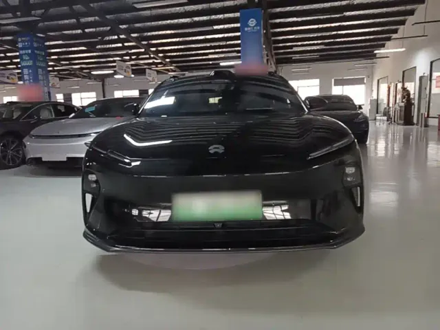 Nio ET5 Touring — Фото автомобиля 2