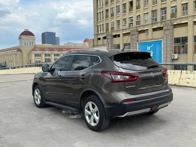 Nissan Qashqai — Фото автомобиля 16