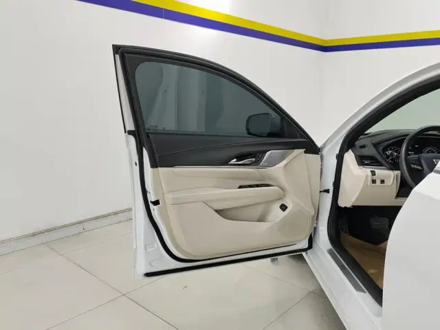 Cadillac CT4 — Фото автомобиля 7