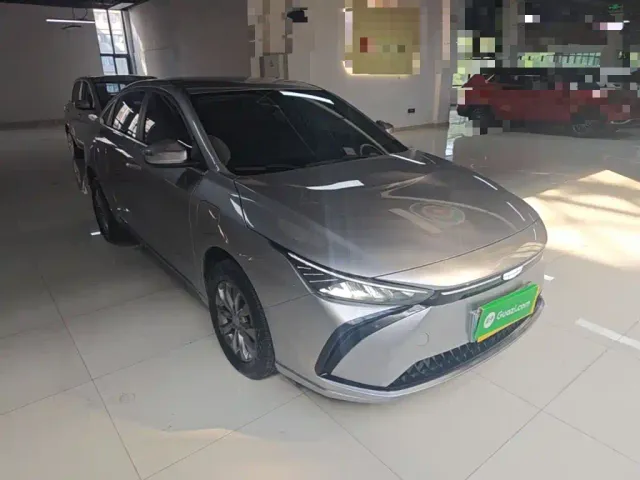 Geely Geometry G6 — Фото автомобиля 3
