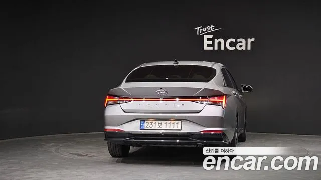 Hyundai AVANTE Inspiration — Фото автомобиля 4
