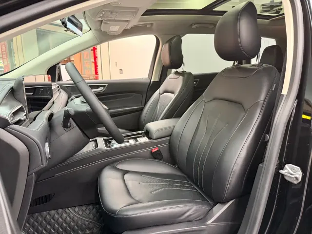 Ford Edge — Фото автомобиля 6
