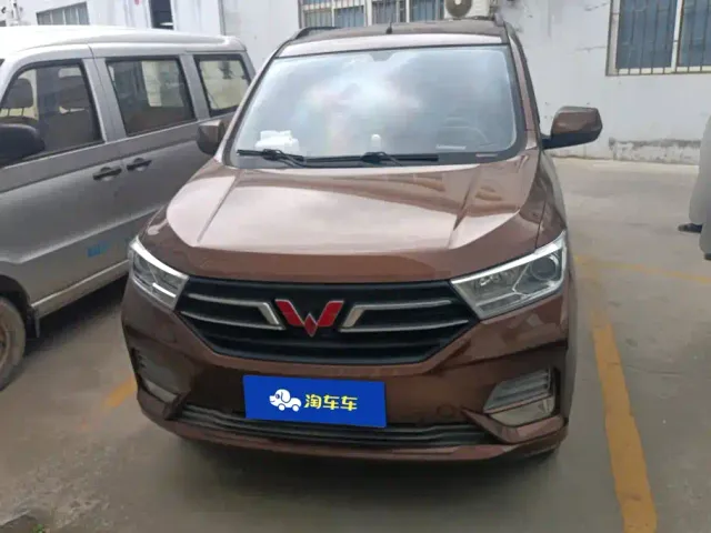 Wuling Hongguang — Фото автомобиля 2